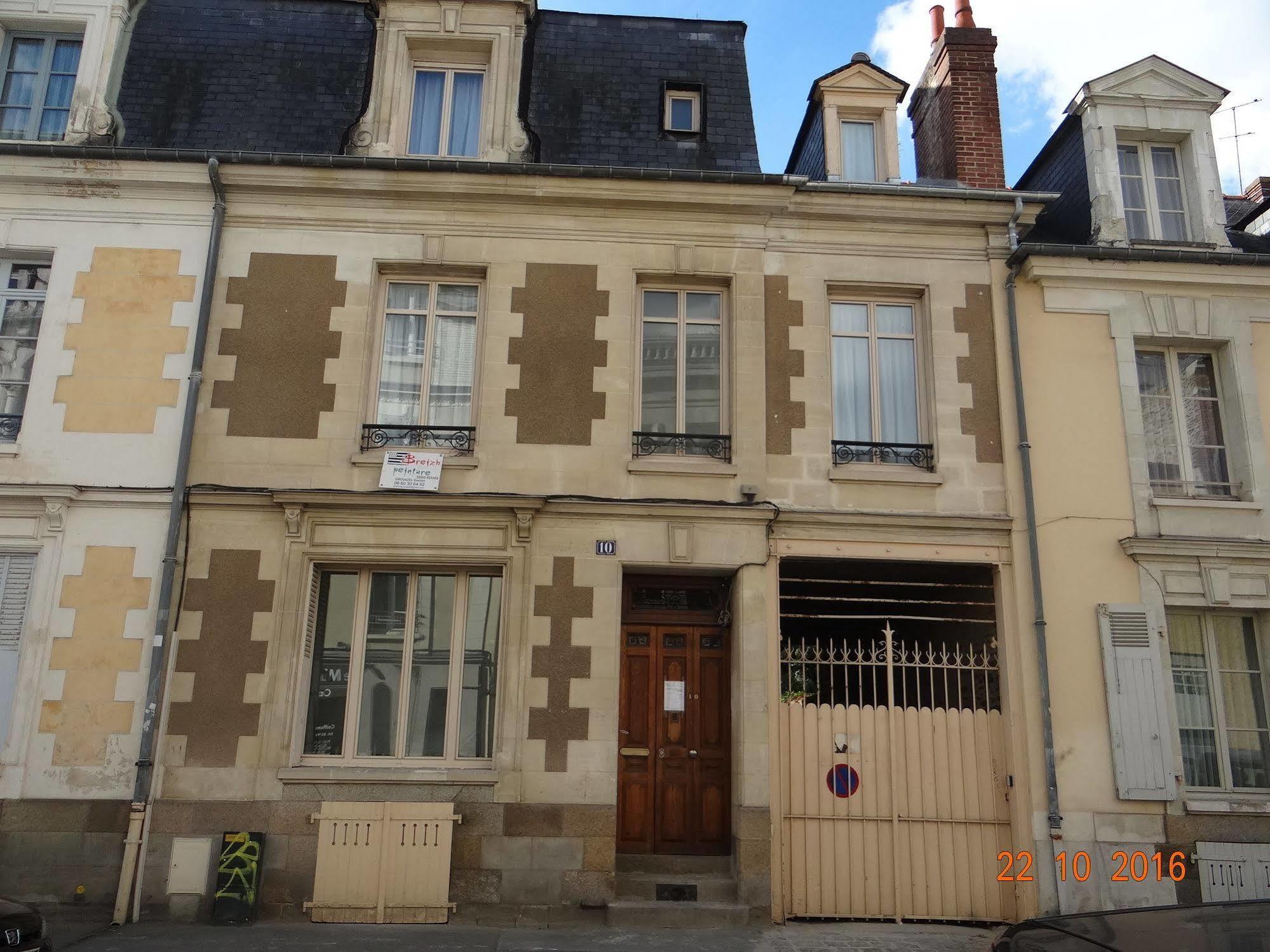 Garden Apparts Rennes Centre Gare ภายนอก รูปภาพ