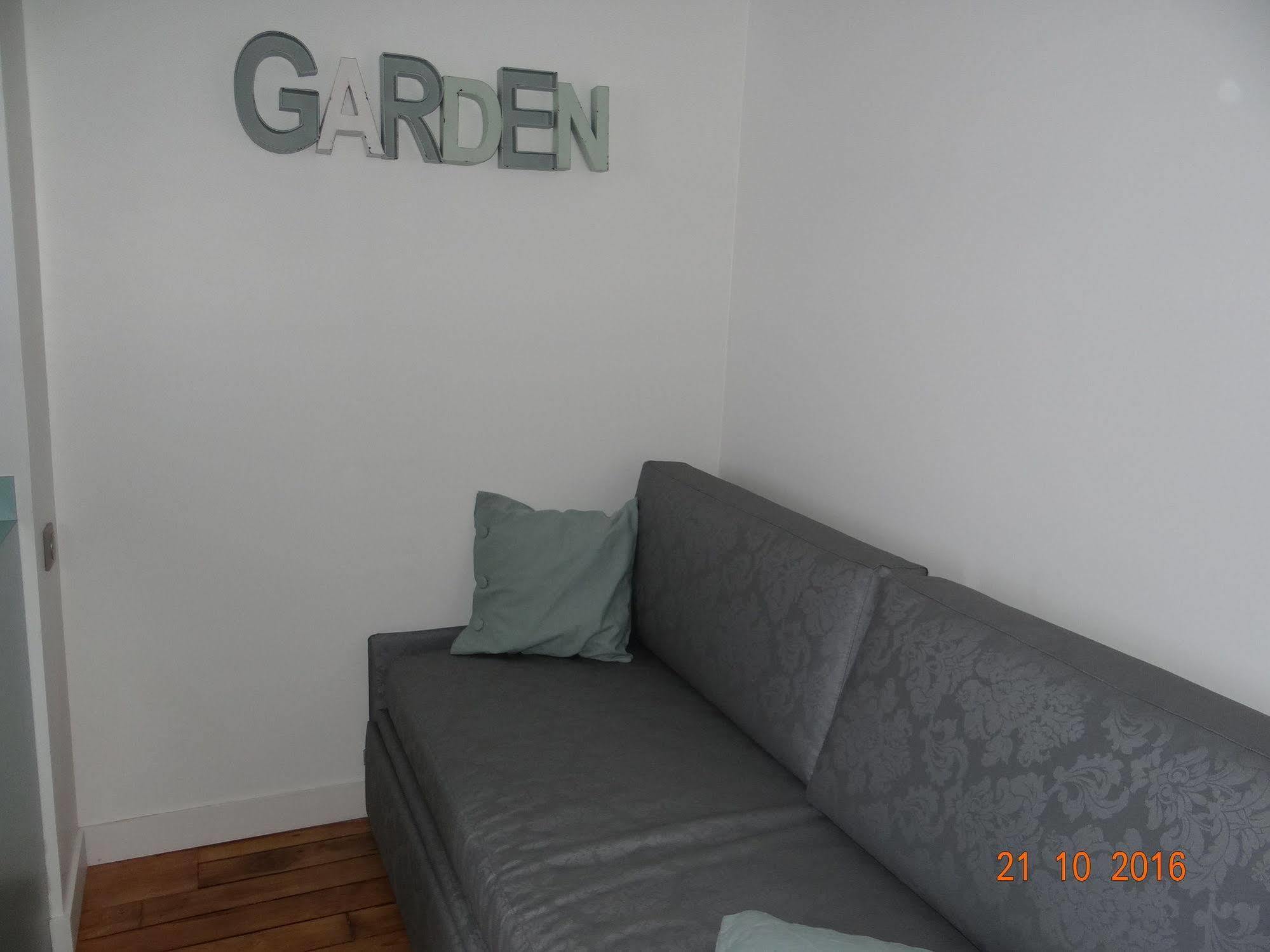 Garden Apparts Rennes Centre Gare ภายนอก รูปภาพ