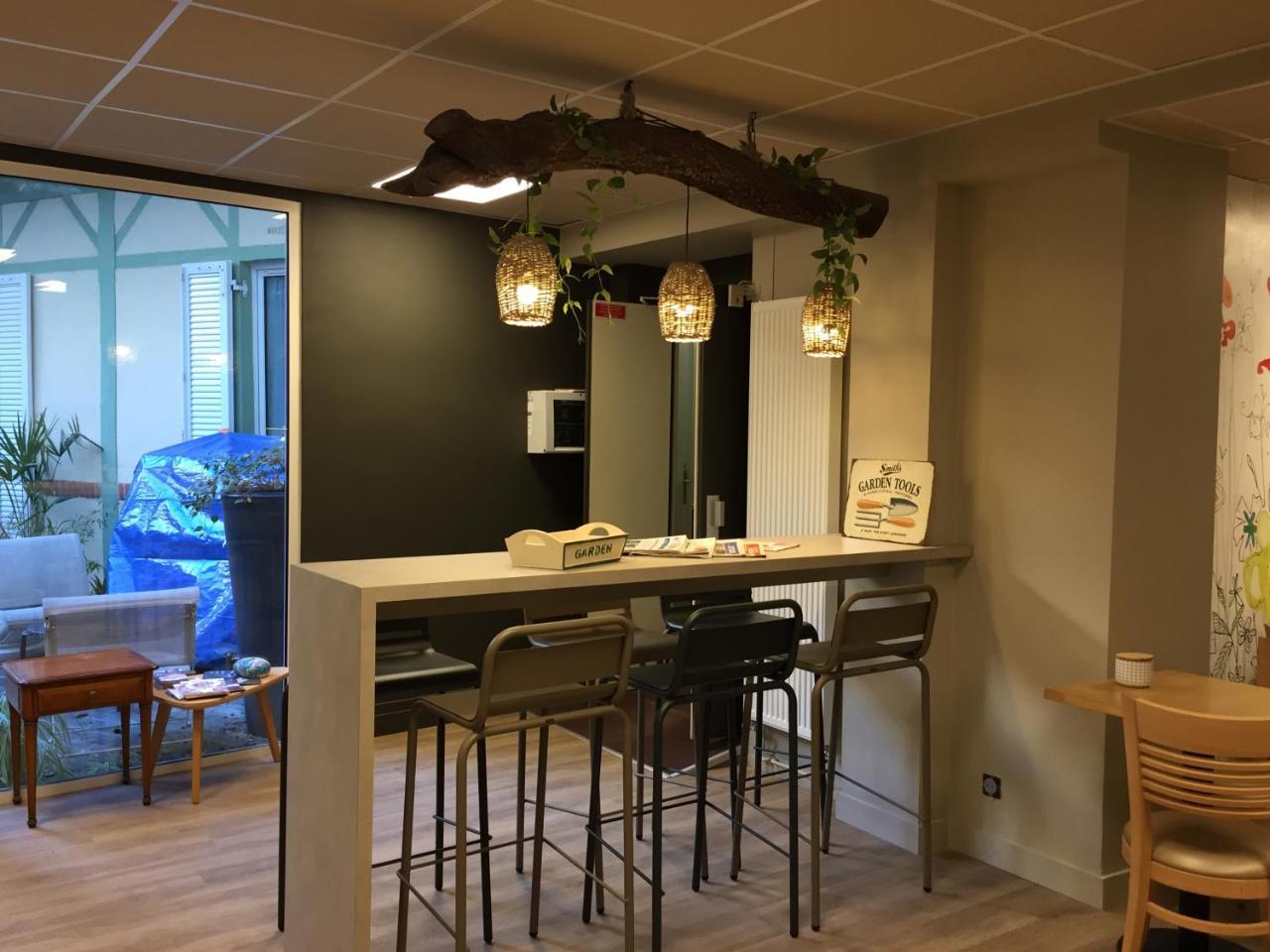 Garden Apparts Rennes Centre Gare ภายนอก รูปภาพ